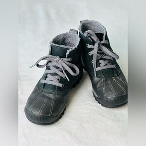 Timberland Women’s Mt Hayes Waterproof Chukka Boots Size 6.5